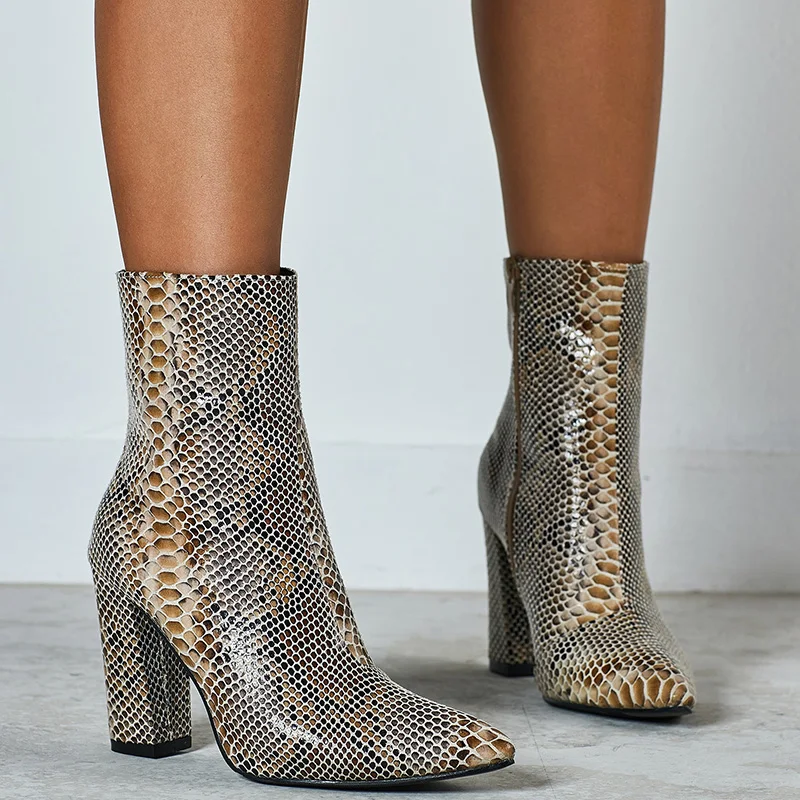 

TINGHON Sexy Pointed Toe High Heel Sock Boots Women Thick Heel Snake Martin Boots Women Winter Ankel Boots for Women35- 42 Size