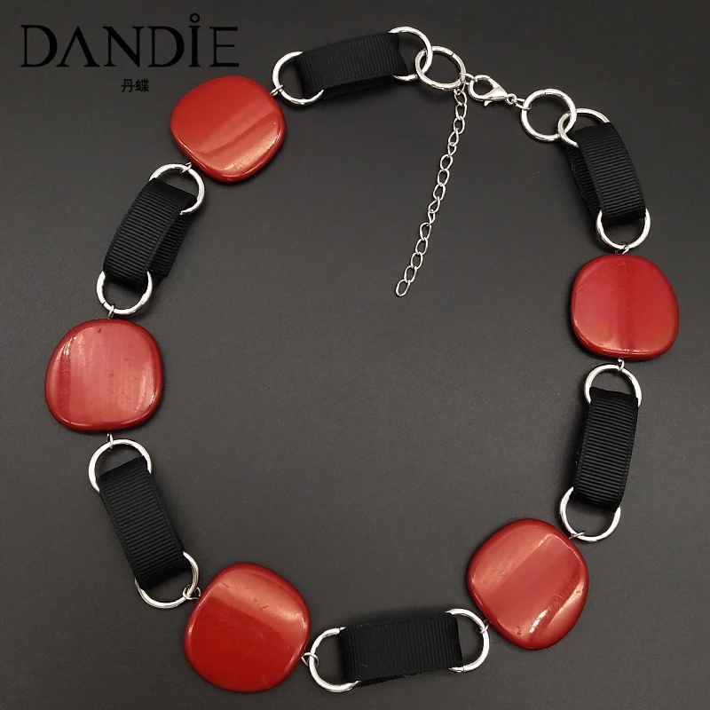 Dandie Fashionable acrylic flat piece and ribbon necklace, simple female ornaments