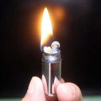 

Key Chain Capsule Compact Kerosene Lighter Pocket Mini Gasoline Lighter Inflated Keychain Oil Lighter (without kerosene)