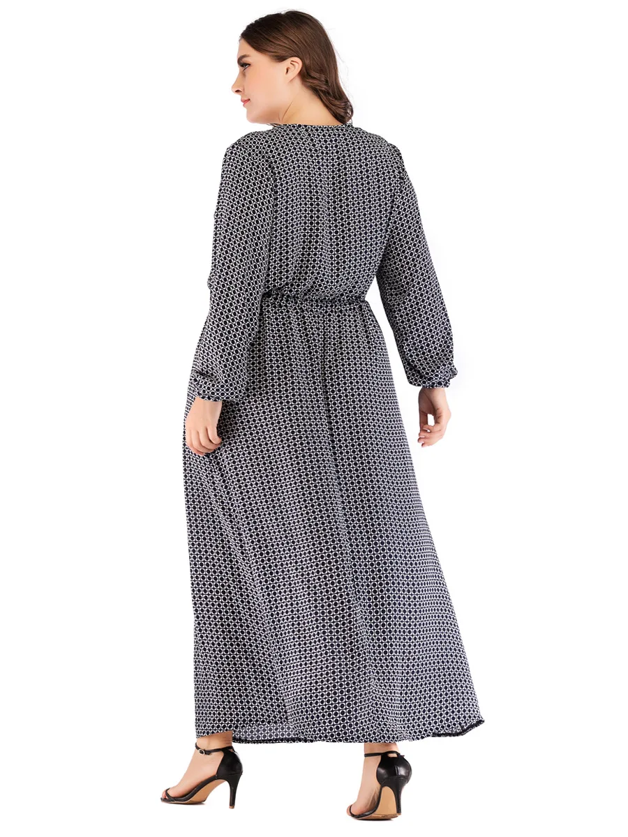 12216329913_244603504