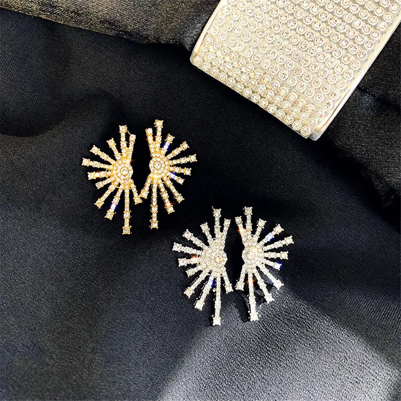 FYUAN, геометрические серьги-гвоздики с кристаллами для женщин, Изысканные Золотые серьги-искры, стразы, массивные серьги, вечерние ювелирные изделия