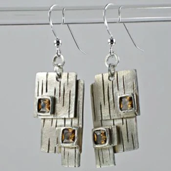 

Vintage Earrings 2019 New Geometry Metal Rhinestone Earrings for Women Boho Ancient Drop Dangle Earrings Tribal Jewelry Z5D249