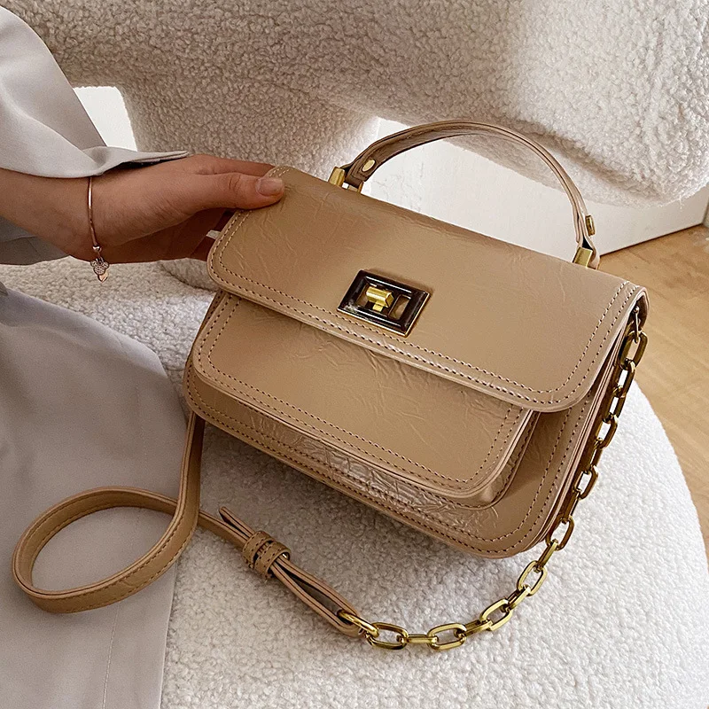

High sense female bag 2020 spring new wave Korean version of the wild texture messenger bag chain bag fashion handbag