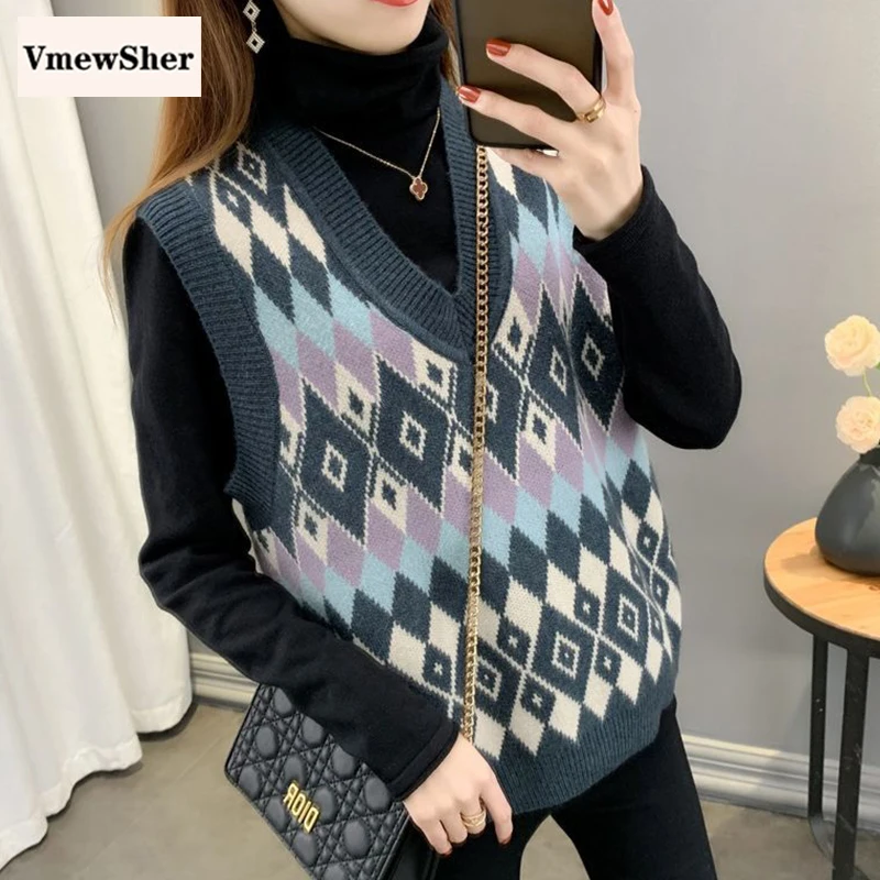 Женский винтажный трикотажный свитер в клетку с V-образным вырезом |