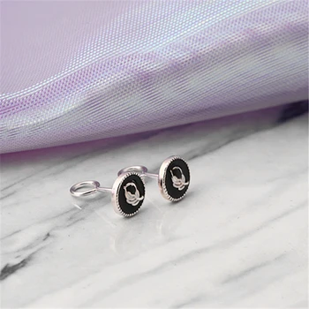 

S925 Sterling Silver Stud Earrings Classic Delicate Fashion Black Round Leaf Retro Little Girl Earrings