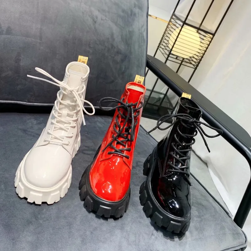 Botas Mujer; коллекция года; женские ботильоны из лакированной кожи; обувь с круглым носком; женская обувь на шнуровке; bottes femme; обувь на среднем каблуке; Zapatos De Mujer; сезон осень