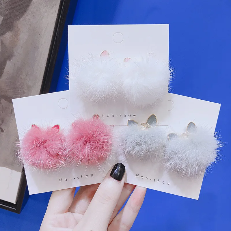 Autumn and Winter New Korean Simple Cute Mink Plush Ball Cat Ears Silver Needle Earrings Fashion Sweet Girl Women's Jewelry