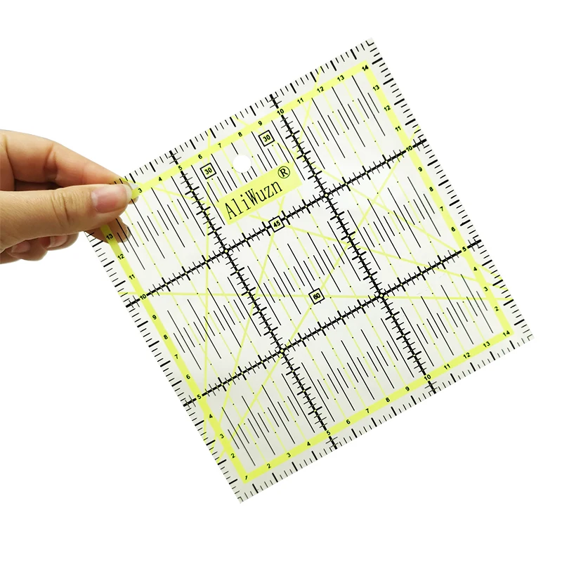 Règle Patchwork La Canilla 30x15cm - Transparente Avec Graduations CM/MM Et Angles - Couture Et Quilting
