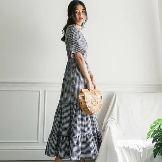 Loose Vintage Dress Summer Short Flare Sleeve V-Neck Fold Flowing Big Hem Black Plaid Maxi Dress Women DV659