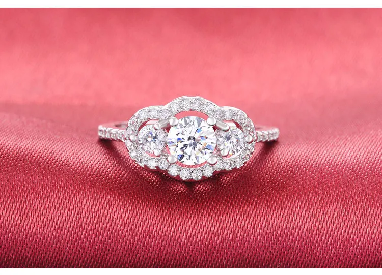 Женское кольцо из серебра 925 пробы с тремя камнями|Кольца| |