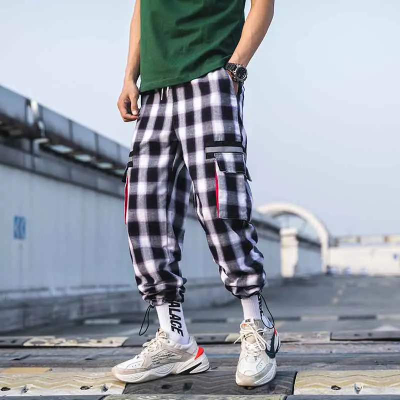 Black Harajuku Checkerboard Pants Men Plaid Harem Casual Trousers Mens Loose Fit Casual Gasp Mens Sweatpants Baggy Joggers Hiphop - Цвет: Black