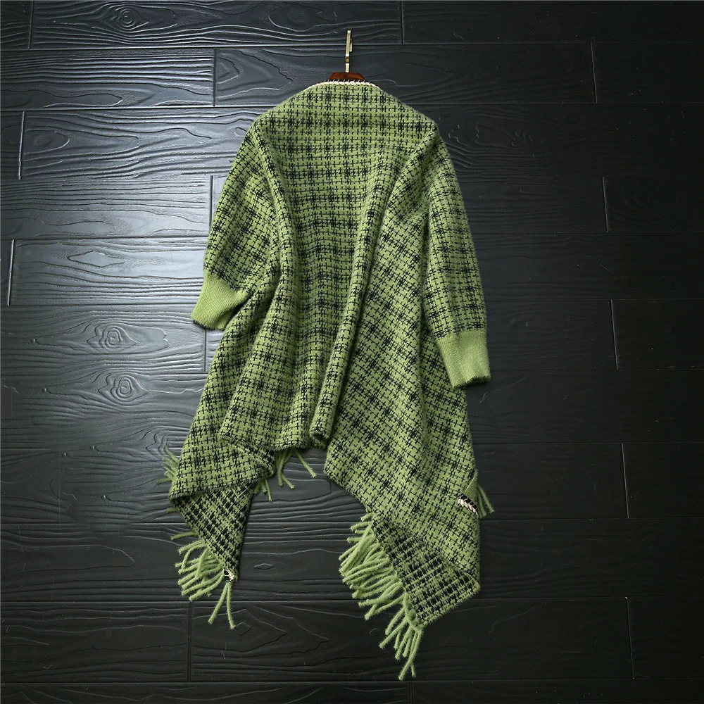 2019 Autumn Winter Woman Capes Fashion New Style Tassel Lattice Cape Coat 2019 Autumn Winter Woman Capes Fashion New Style Tassel Lattice Cape Coat