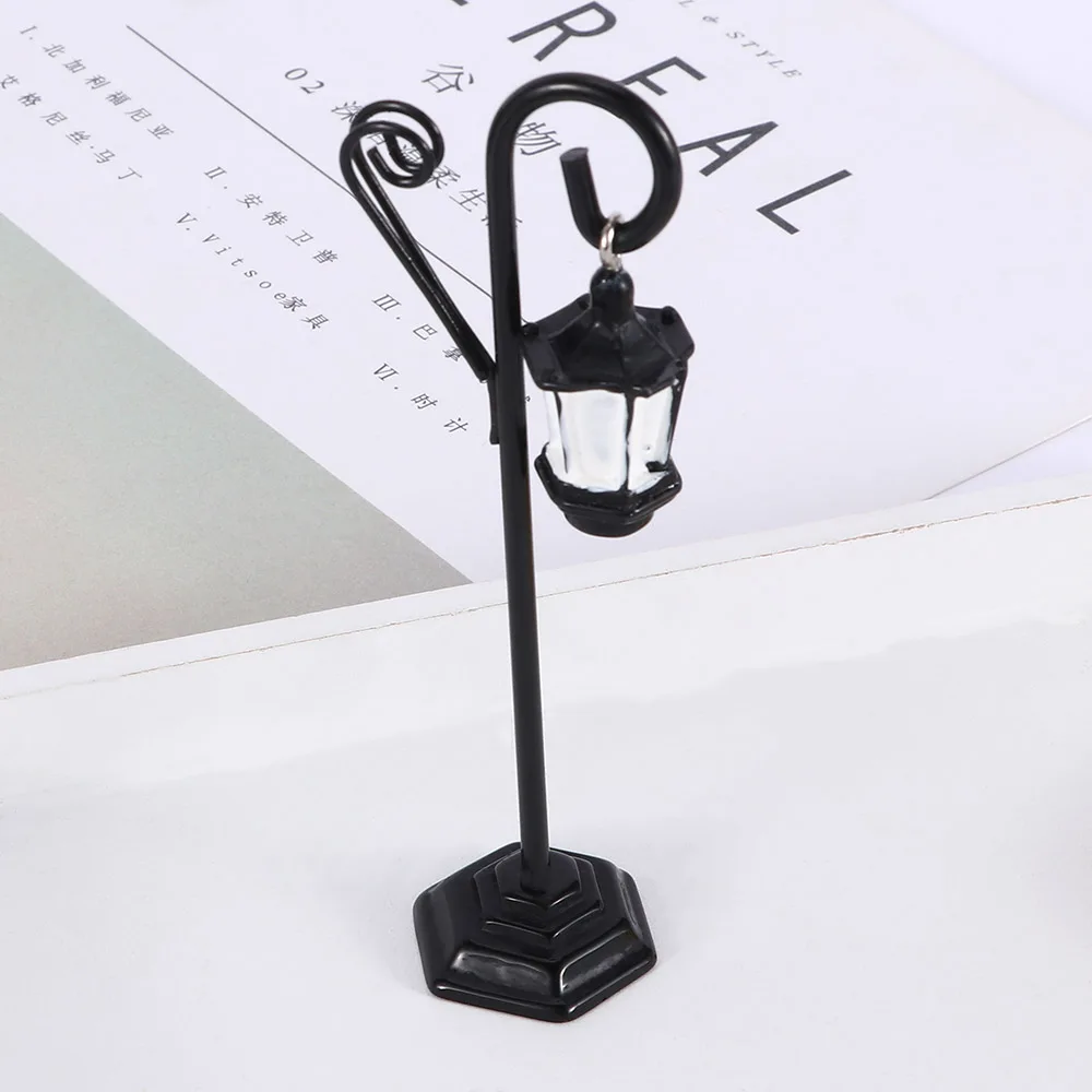 

Streetlight Shape Wedding Party Reception Clip Card Holder Number Name Table Menu Picture Photo Clip Card Holder