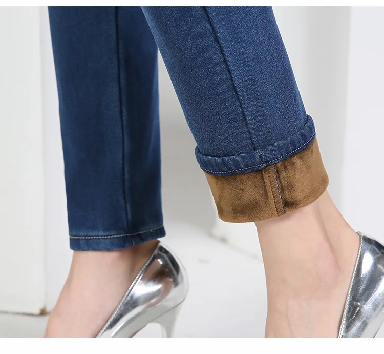 12350725240_528912256