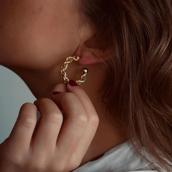 

Timeless Wonder Brass Braided Twist CC Drop Earrings Women Jewelry Gothic Boho Top Runway Designer Hiphop Trendy Punk Ins 6628