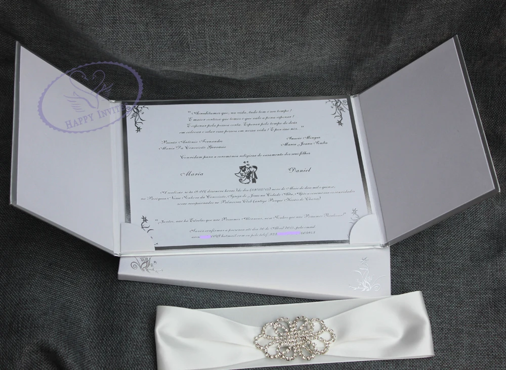 HI1109 - 09 Elegant White Hard Cover Wedding Invitation Card with Personal Silver Foiling Printing Made in China
