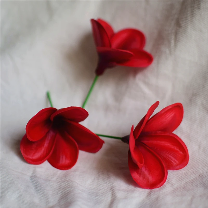 Frangipani Плюмерия ПУ Искусственные цветы Калла Настоящее прикосновение розовые свадебные букеты центральный Свадебный букет Румяна Розовый 20 шт - Цвет: DK red