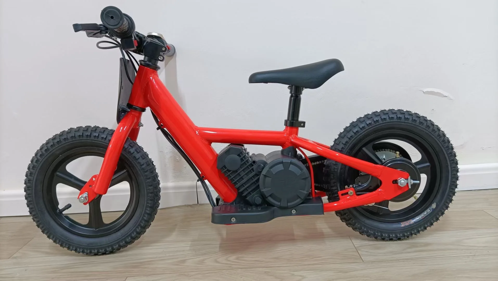 Bicicleta elétrica infantil bateria 24v motor 250W