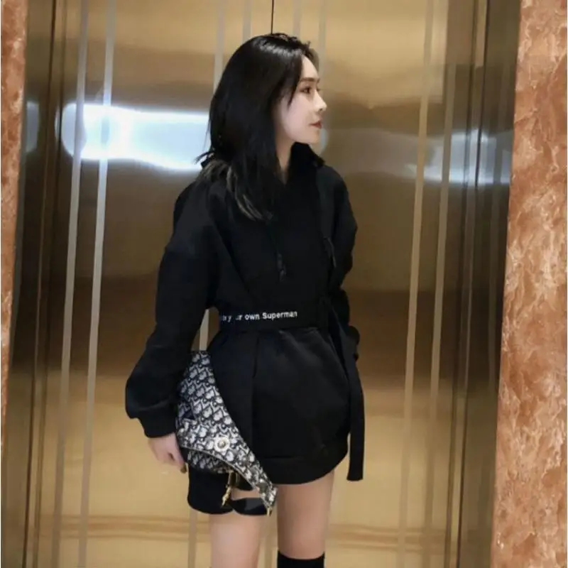 Рисунок 4 - Свитер с капюшоном и поясом