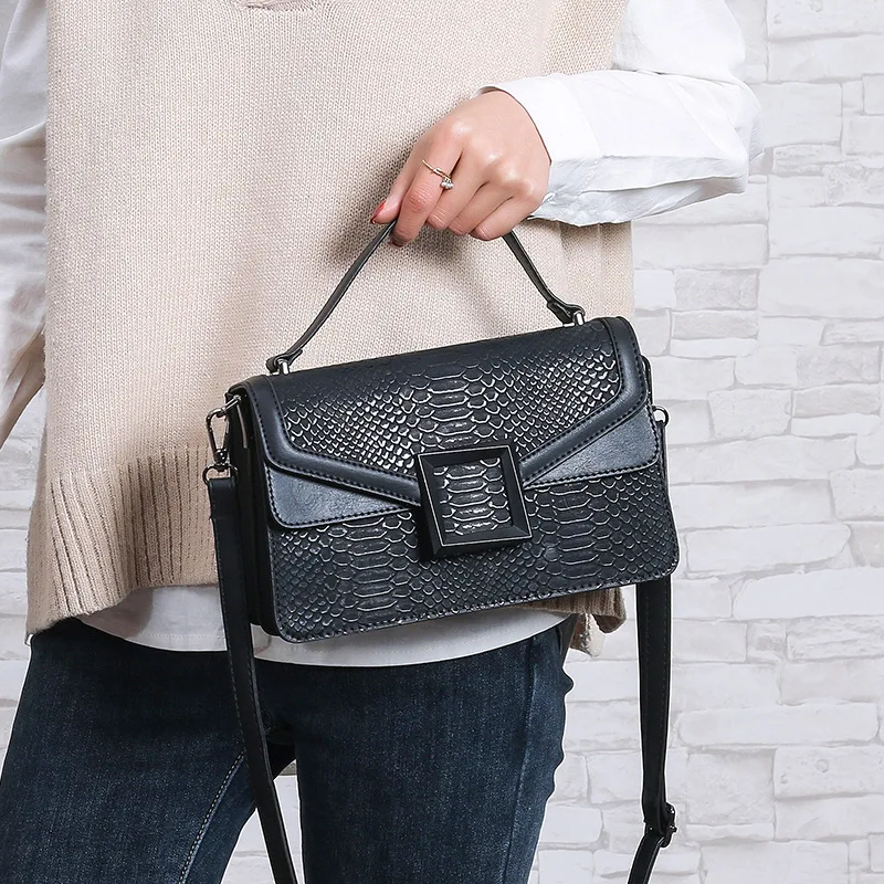 

New Arrival-Lizard-Stereo Square Sling Bag 2020 Spring New Style Versitile Fashion Super Fire Bag Shoulder Bag