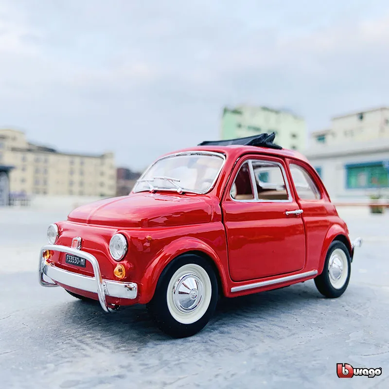 Модель автомобиля из сплава Bburago 1:24 1968 Fiat 500L декоративная коллекция игрушечные