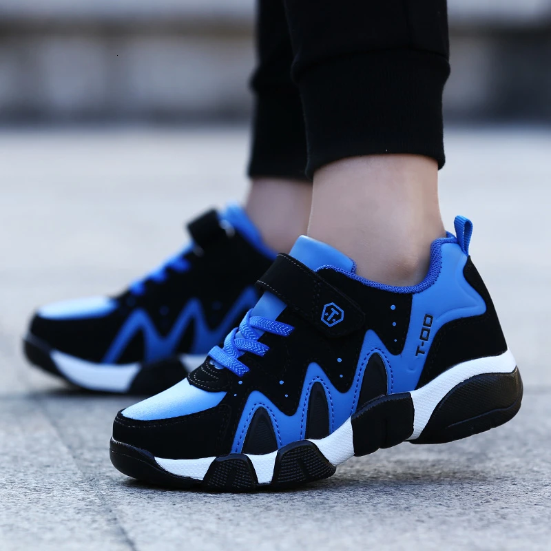 kids waterproof running shoes