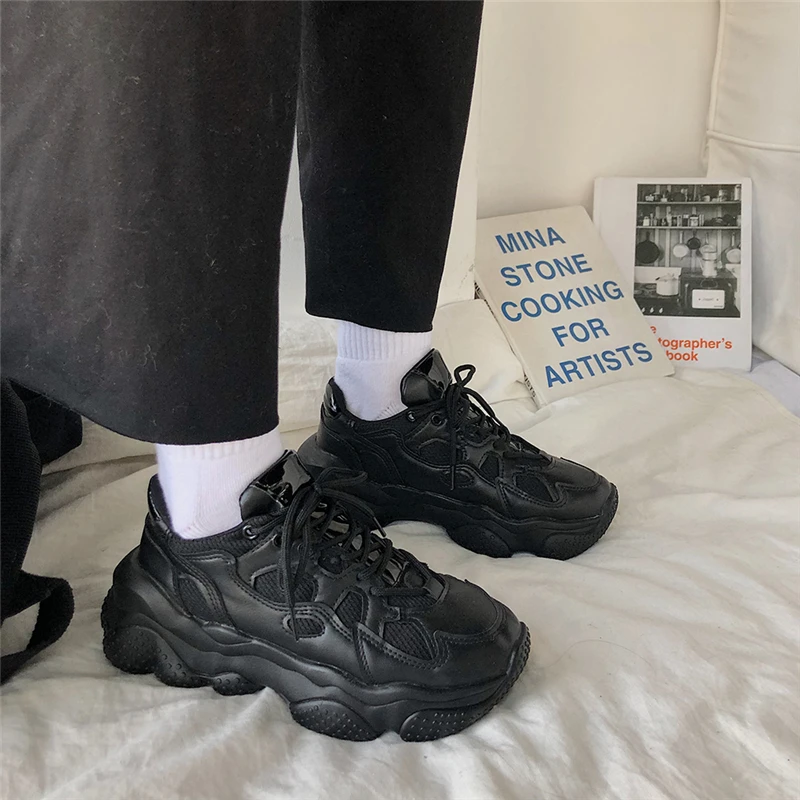 

Brand fashion 2020 dad shoes new Korean version Harajuku sneakers mesh breathable student black cotton thick bottom shoes