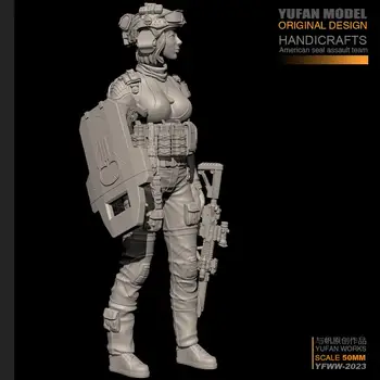 

1/35 resin model kit Modern female soldier Unpainted