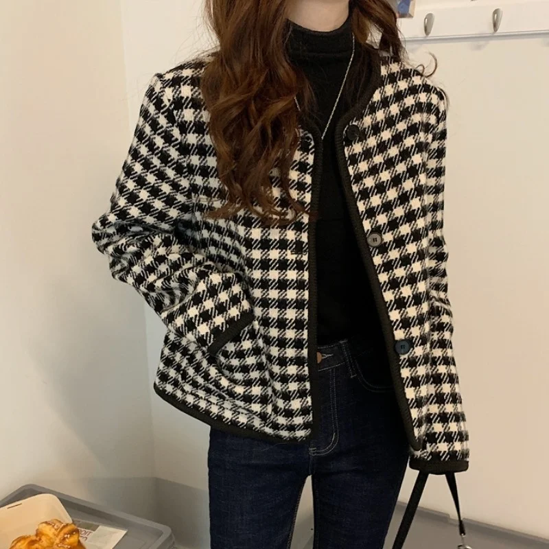 Autumn and Winter Coat Women's Thickened Warm with a Sense of Design Small Chic Lattice Fragrance Top | Женская одежда