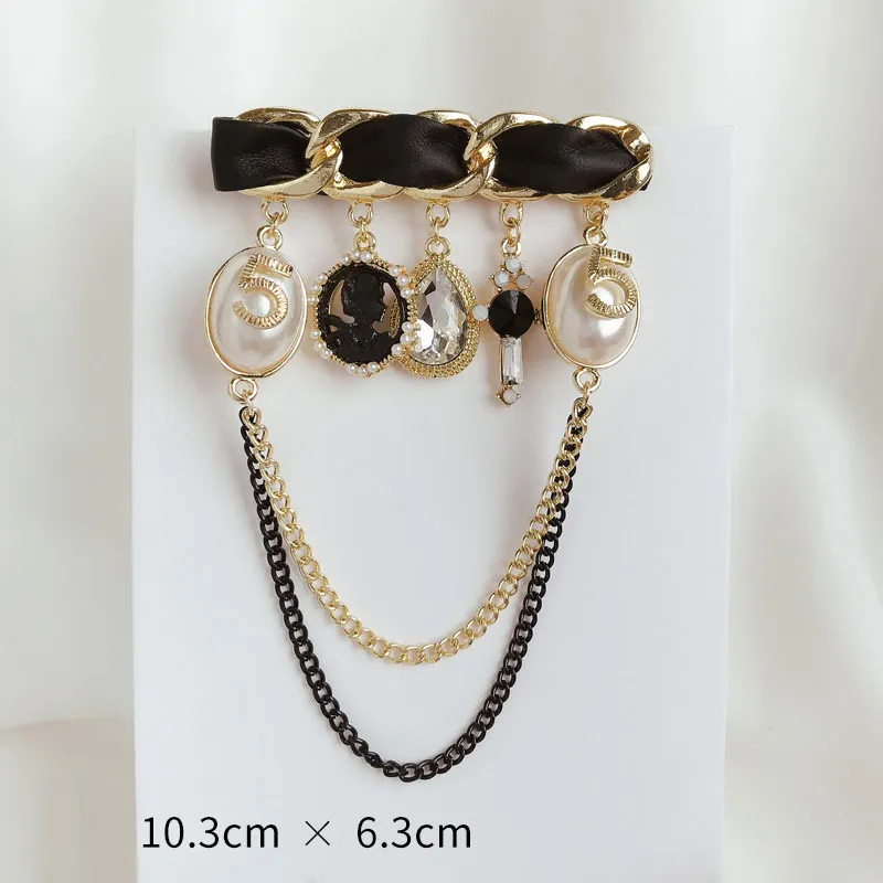 Classic Design Pin Brooches Crystal Bow Flower Pearl Camellia 5 brooches  Pins Jewelry Vintage buckle Pin brooches