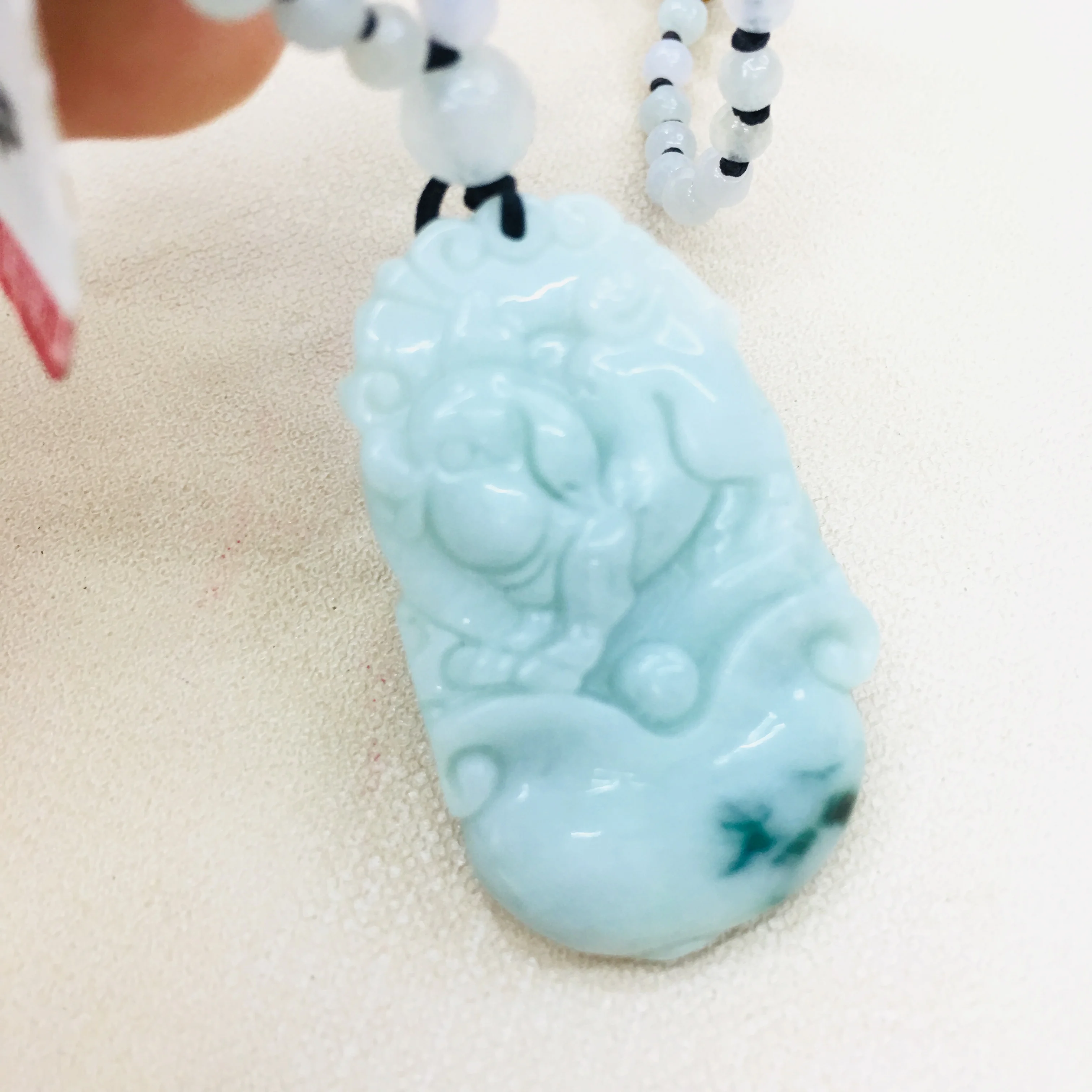 Натуральный бирманский Изумрудный нефрит резьба зодиака Подвеска со свиньей с