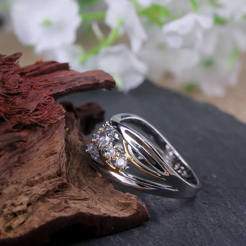 Новейшее модное блестящее круглое циркониевое кольцо, модные двухцветные полые кольца для женщин, роскошное серебряное необычное обручальное кольцо