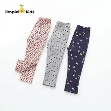 9119 прямые брюки с принтом «груша» и леопардовым узором «Бабочка» и «сердце»; сезон осень; для мальчиков и девочек