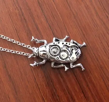 

Regalrock Steampunk Beetle Scarab Necklace Machinery Jewelry Machine Gear Wheel Dung Pendant Fashion Hot Charm Gift