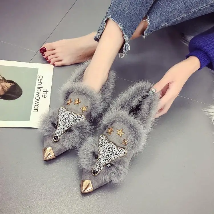 

Womens Flat Shoes Black Grey Suede Women Casual Shoes Luxury Crystal Fox Metal Pointed Toe Ladies Fur Shoes Soft Rubber Heels