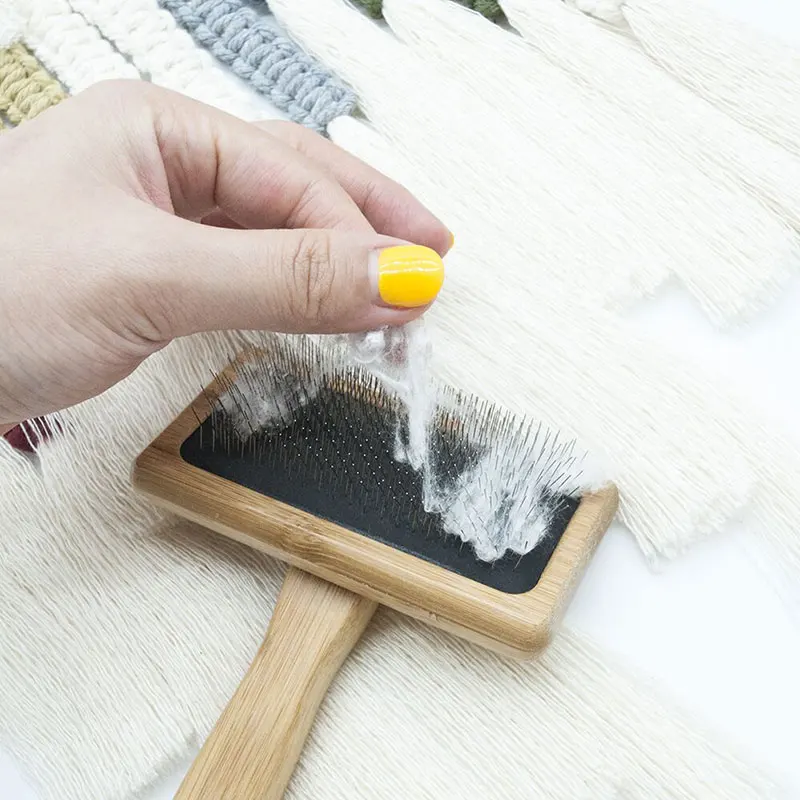 1Pcs 15cm Wood Slicker Brush with Stainless Steel Pins for Macrame
