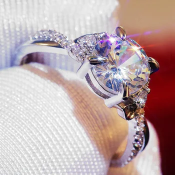 

Huitan Trendy Engagement Rings With Creative Twist Band Luxury Classic Solitaire AAA Cubic Zircon Stone Prong Setting Rings