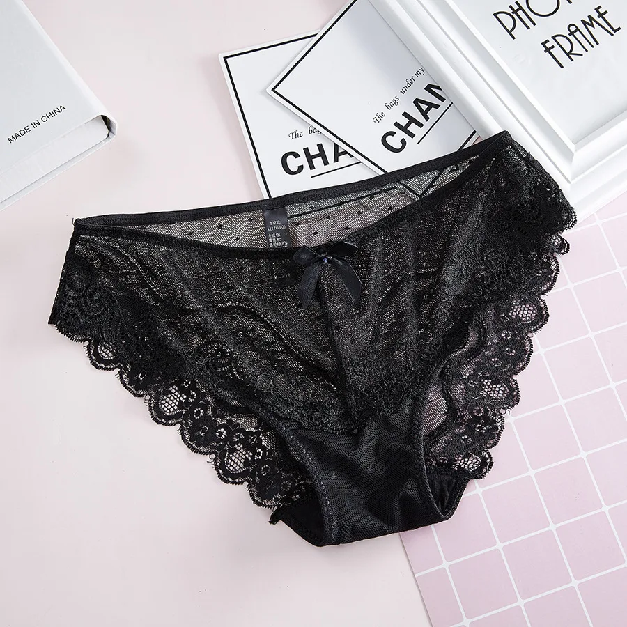 black Hollow Out Briefs Low Waisted Women Underpants Girl Ventilation Sexy Gauze Lace Edge Panties - Цвет: black
