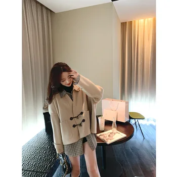 

Single side short V-neck coat women's autumn and winter college wind ox horn button woolen coat 2020 new women's fashion