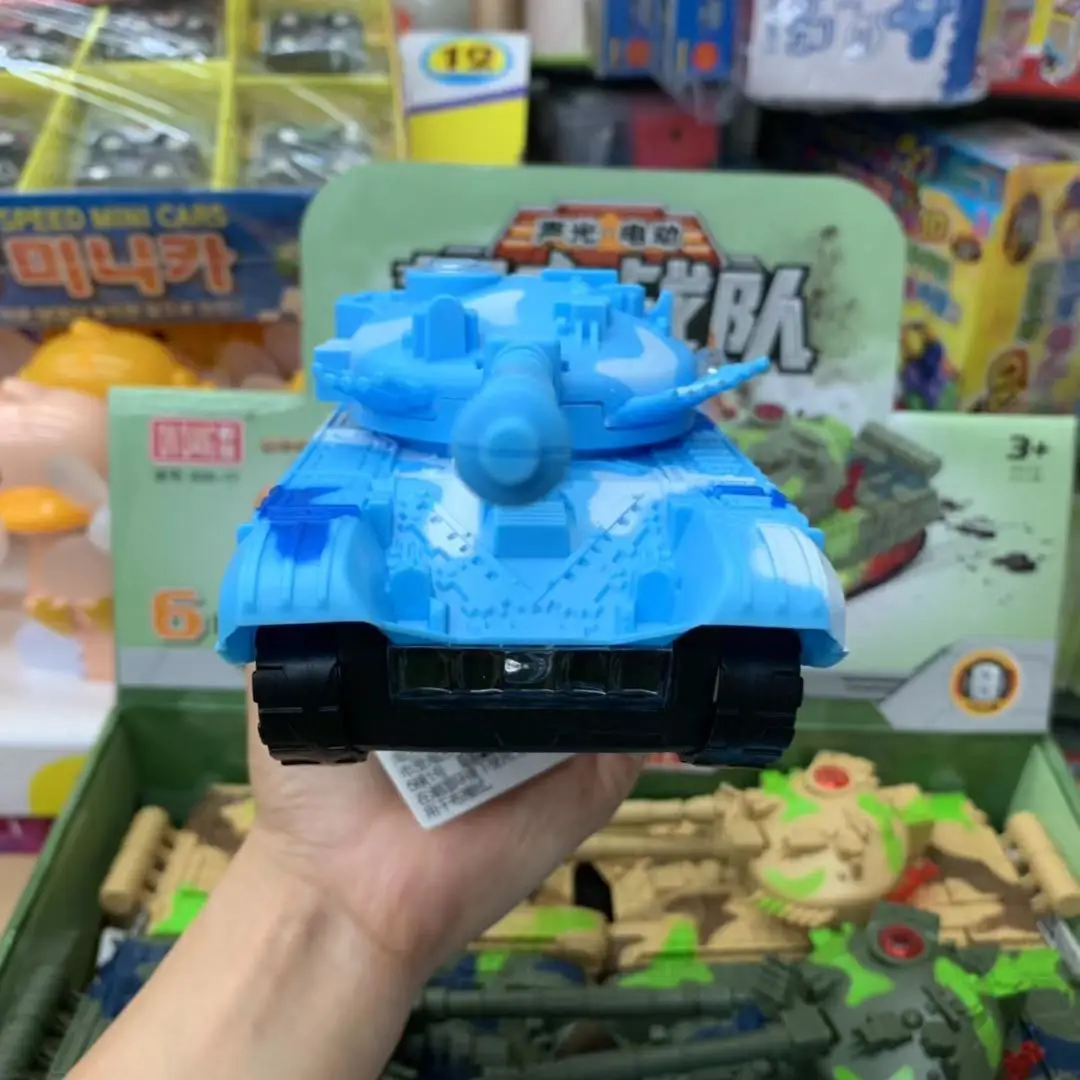 Детская развивающая игрушка танк боевая команда Модель Игрушка музыкальный светильник Электрический Танк модель электрическая игрушка автомобиль