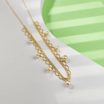 شراء18K أقراط ذهب خالص أصفر (AU750) المرأة الدانتيل قلادة المختنق طوق سلسلة مياه البحر الطبيعية لؤلؤ بحر الجنوب سيدة الموضة