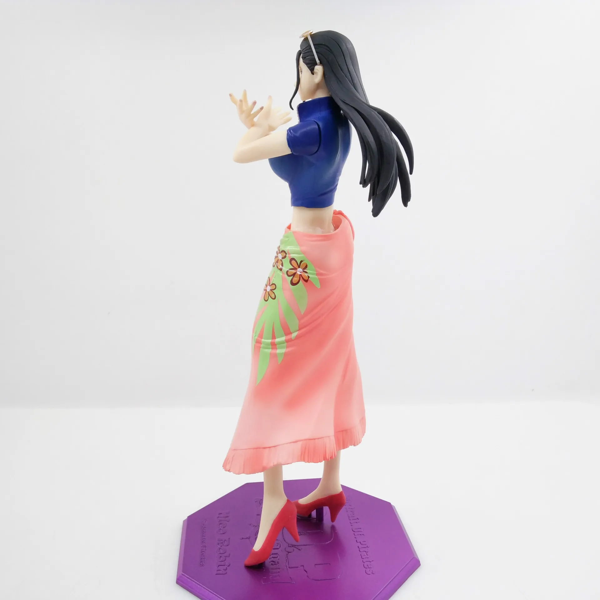 

One Piece/One Piece Nicole Robin Pop Two after Spring Festival Robin 2 after Spring Festival Crane Machine Boxed Garage Kit