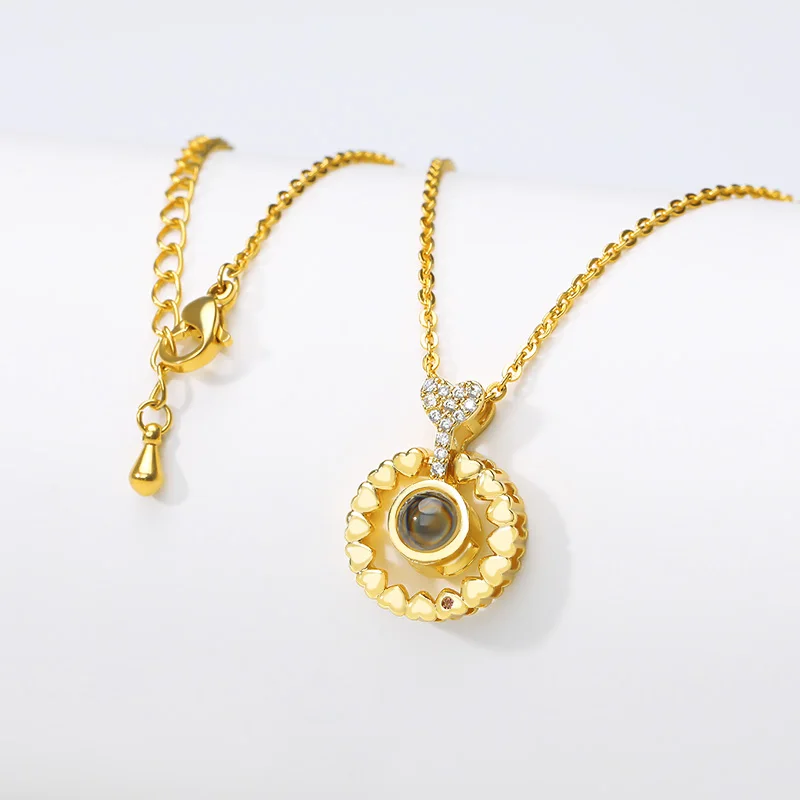 

100 Language Necklaces Pendant Gold I Love You Projection Necklace Women Couple Gift Stainless Steel Chain Engagement Jewelry