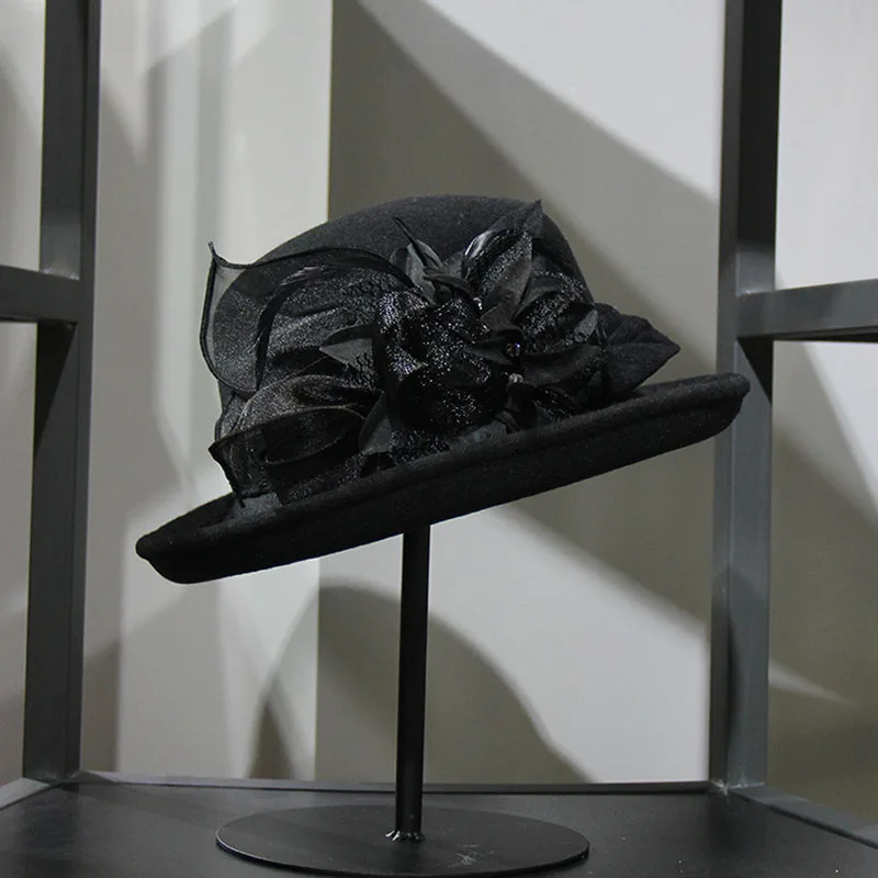 Черный Цветок из пряжи с пером Fedoras элегантная женская фетровая шляпа модная шапка - Цвет: Черный