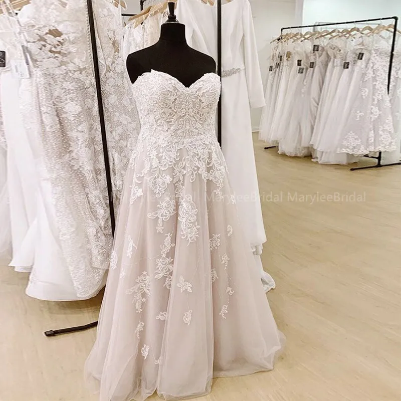 

Plus Size A-line Wedding Dress Sweetheart Full Length Bridal Dress Made To Measure robe de soiree Vintage Appliques bride dress