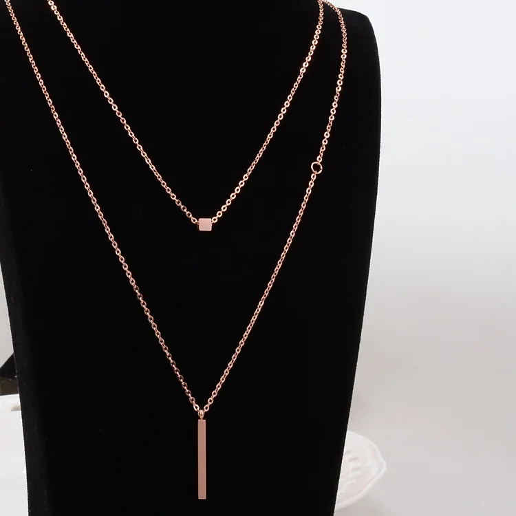 

M1 South Korea Korean-style Titanium Steel Cool Mix And Match Simple Geometry Vertical Square Tube Square Long Sweater Chain