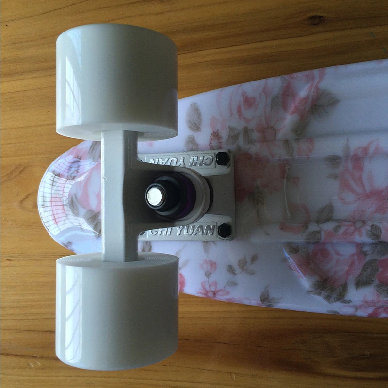 Пластиковый скейтборд CHI YUAN Mini Cruiser 22 &quotX 6&quot Ретро Длинный с цветочным