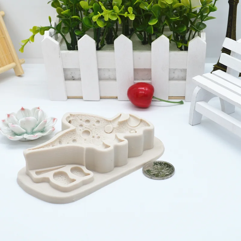 Cute Grass Dinosaur Silicone Mold Resin Kitchen Baking Tools DIY Cake Chocolate Candy Fondant Moulds Pastry Dessert Decoration