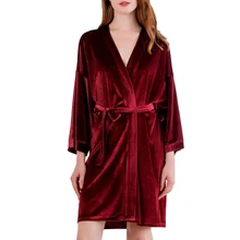 Women Solid Velvet Sashes Robe Winter Burgundy Woman Bathrobe For Wedding Night Sexy Bride Long Sleeve Sleep Robe Nightgown D40
