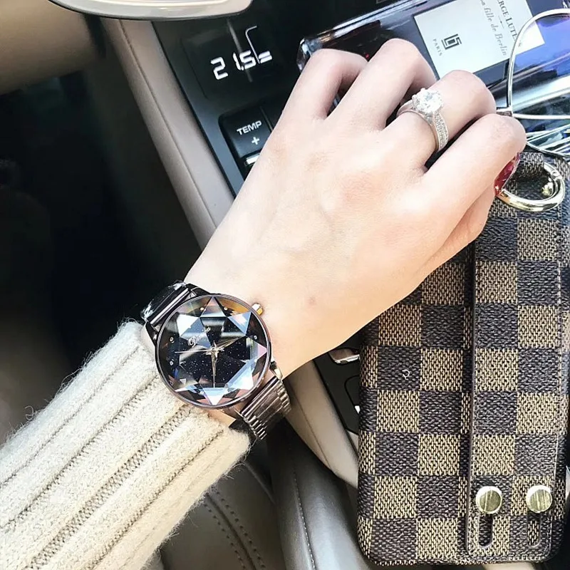 7822268614_412556168